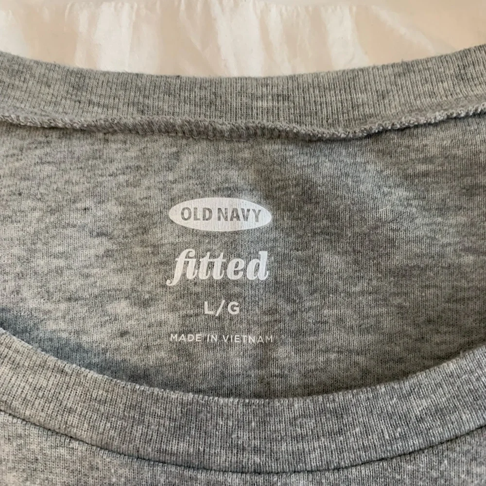 Old Navy Heathered Tee